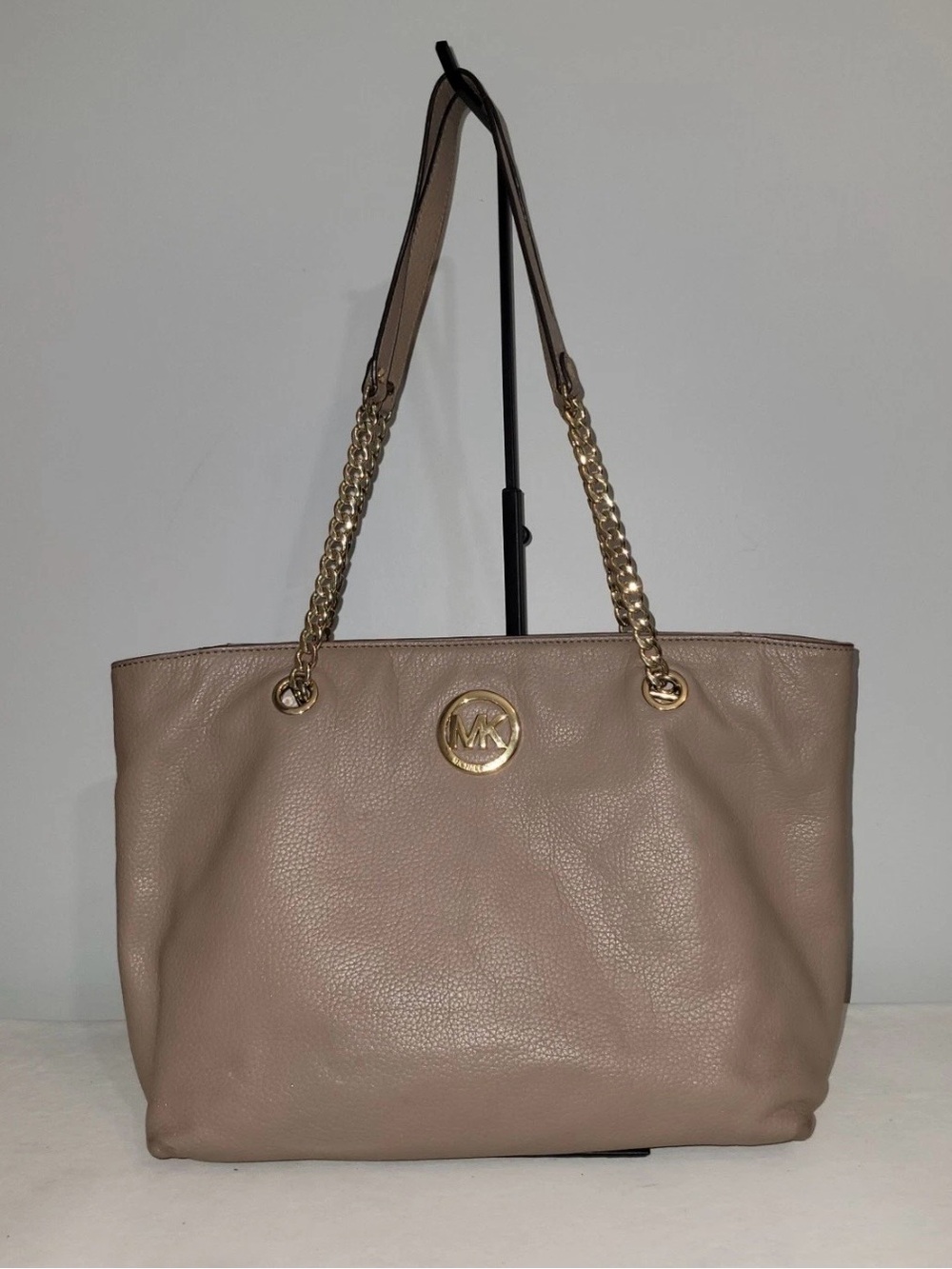 MICHAEL Michael Kors Pebbled Leather Tote Bag Taupe Gold Chain Accents